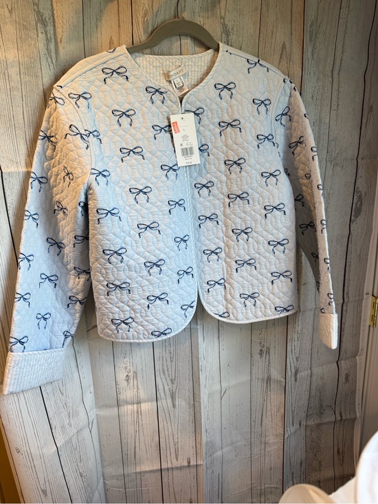crown & ivy Jackets & Blazers - Crown & Ivy Blue Bow Reversible Quilted Jacket Large NWT